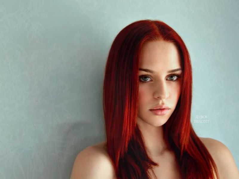 Выбор красной краски для волос
